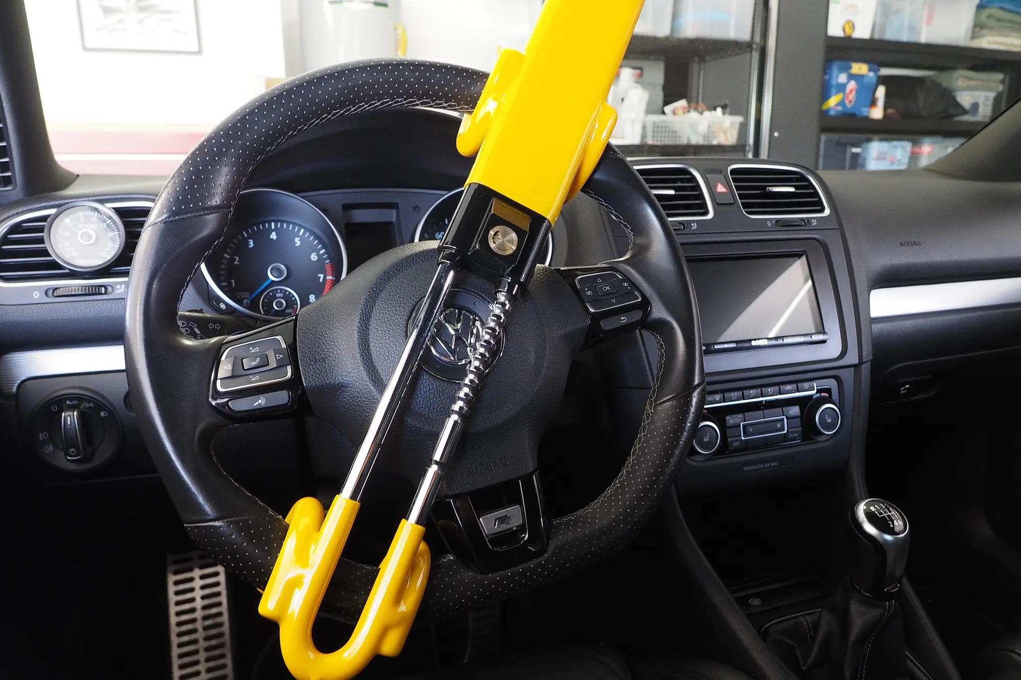 2026 Best Car Security Devices: Prevention & Recovery