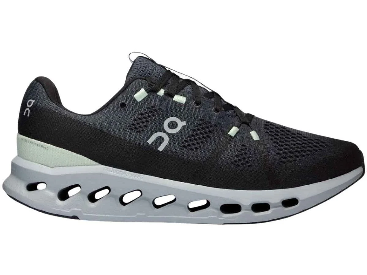 Side-by-side comparison of the Topo Magnifly 5 and the Altra Torin 8 shoes.